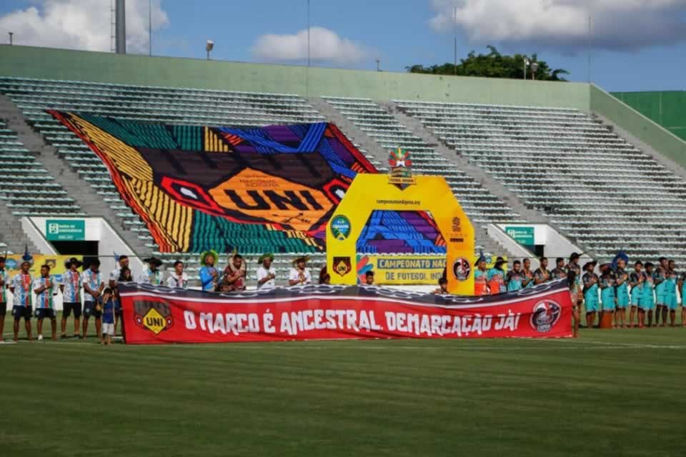 Mega ball